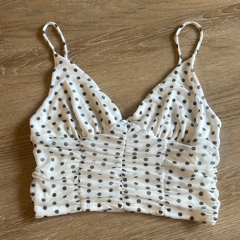 URBAN OUTFITTERS CROP TOP NWOT size small